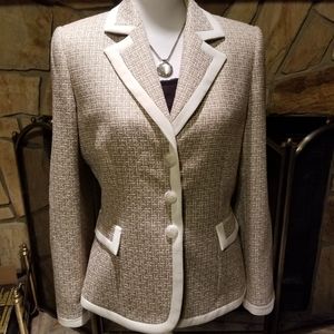 Tahari Houndstooth Blazer Size 8  EUC